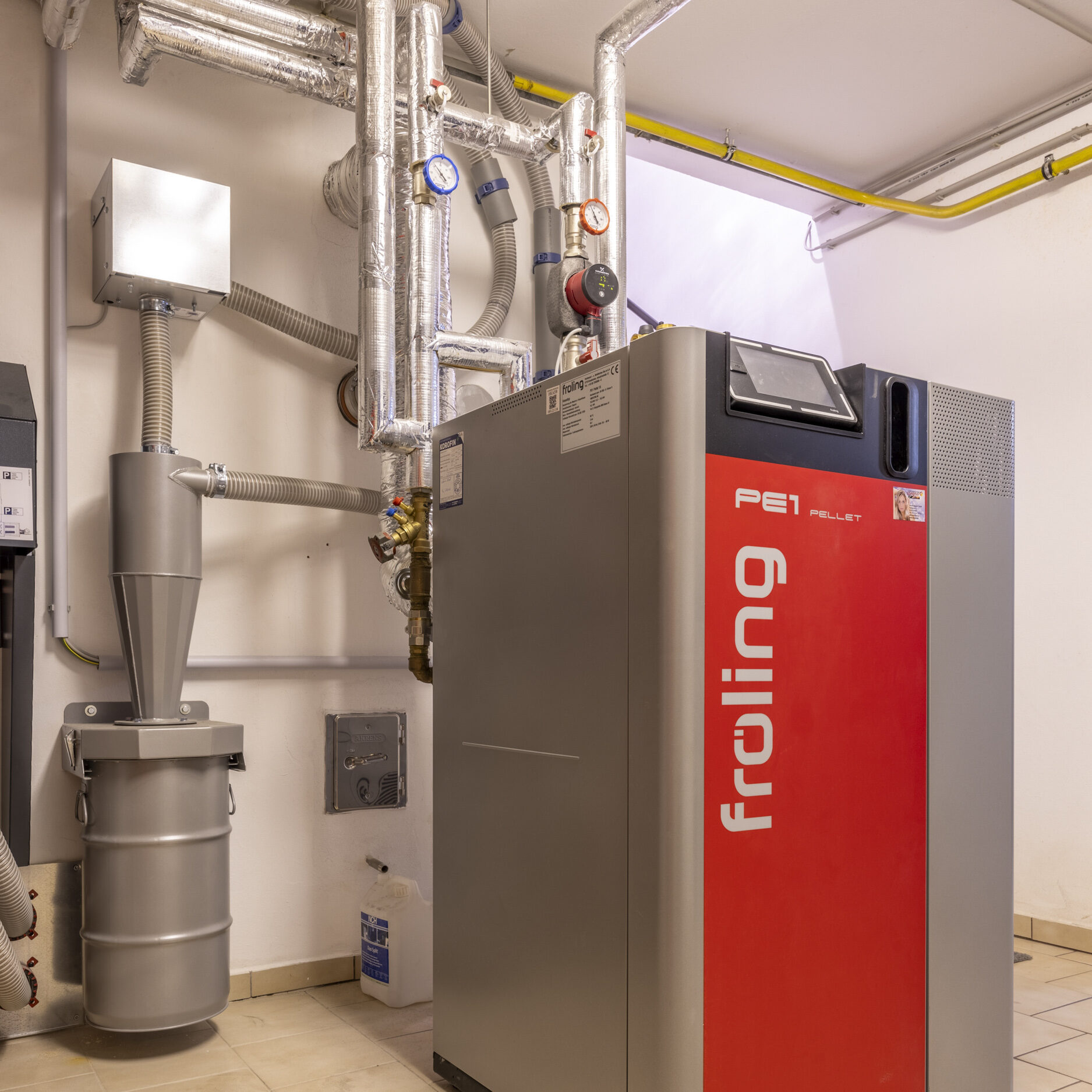 Biomasse Ofen von Fröhling istalliert durch D&S HAustechnik